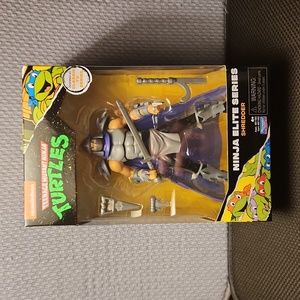 Nickelodeon Teenage Mutant Ninja Turtles Shredder Ninja Elite Series